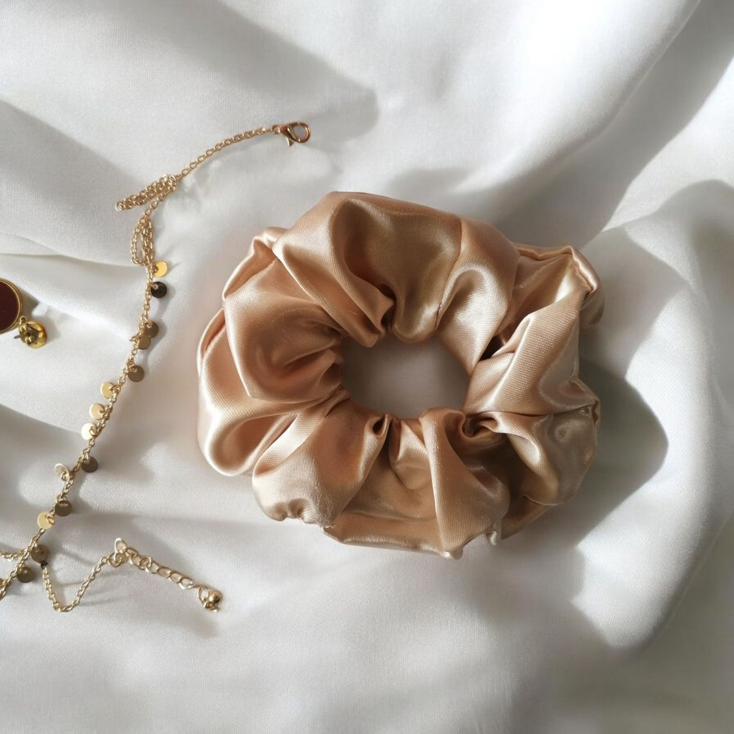 Chouchou en satin beige